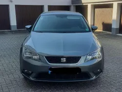 Grau Gebraucht 2015 Seat Leon Style Limousine | 8.490 € (Fairer Preis)
