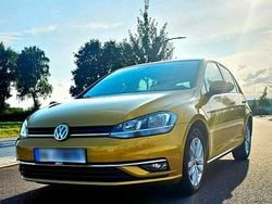 Gelb Gebraucht 2017 VW Golf VII Limousine | 15.500 € (Guter Preis)