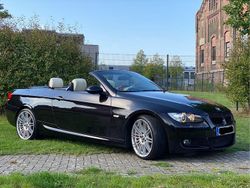 Schwarz Gebraucht 2009 BMW 335 Cabriolet Performance Cabrio | 22.450 € (Teuer)