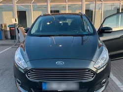 Grün Gebraucht 2017 Ford S-MAX S Van / Kleinbus | 14.000 € (Guter Preis)