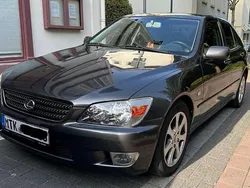 Grau Gebraucht 2005 Lexus IS200 Limousine | 3.700 € (Fairer Preis)