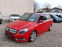 Rot Gebraucht 2013 Mercedes B180 Van / Kleinbus | 9.990 € (Fairer Preis)
