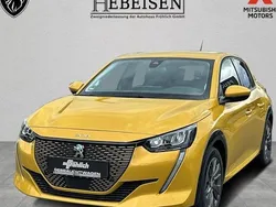 Faro gelb metallic Gebraucht 2021 Peugeot e-208 Allure Kleinwagen | 17.790 € (Fairer Preis)