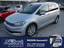Silber metallic Gebraucht 2019 VW Touran Highline Van / Kleinbus | 26.990 € (Guter Preis)