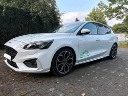 Weiß Gebraucht 2018 Ford Focus ST-Line Limousine | 10.900 € (Guter Preis)