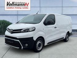 Schaumweiß Gebraucht 2021 Toyota Proace Van / Kleinbus | 21.750 € (Etwas zu teuer)