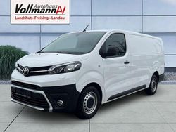 Schaumweiß Gebraucht 2021 Toyota Proace Van | 21.750 € (Etwas zu teuer)