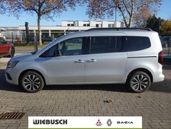 Highlandgrau Neu 2025 Renault Kangoo Techno Van / Kleinbus | 33.490 € (Etwas zu teuer)