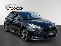 Schwarz Gebraucht 2024 Toyota Yaris Hybrid Comfort Limousine | 22.890 € (Guter Preis)