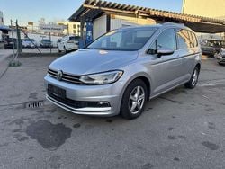Reflexsilber metallic Gebraucht 2017 VW Touran Highline Van / Kleinbus | 9.900 € (Guter Preis)