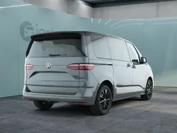 Grau Gebraucht 2023 VW T7 Edition Van | 54.099 € (Guter Preis)