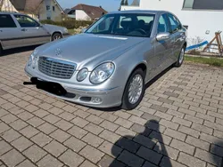 Silber Gebraucht 2003 Mercedes E220 Classic Limousine | 7.499 € (Teuer)