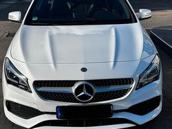 Weiß Gebraucht 2019 Mercedes CLA180 Limousine | 25.490 € (Teuer)