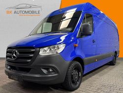 Blau Gebraucht 2018 Mercedes Sprinter Van | 29.900 € (Teuer)