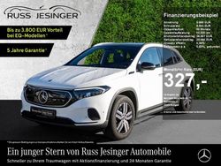 Weiß Gebraucht 2022 Mercedes EQA250 Electric Art SUV | 29.480 € (Etwas zu teuer)