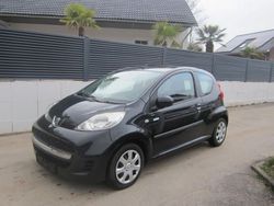 Schwarz Gebraucht 2010 Peugeot 107 Kleinwagen | 1.990 € (Guter Preis)