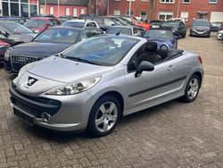 Grau Gebraucht 2007 Peugeot 207 CC Sport Cabrio | 2.499 € (Fairer Preis)