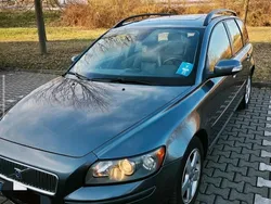 Braun Gebraucht 2006 Volvo V50 Kombi | 4.950 € (Teuer)