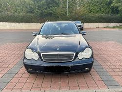 Schwarz Gebraucht 2002 Mercedes C180 Kombi | 2.750 € (Fairer Preis)