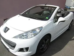 Weiß Gebraucht 2014 Peugeot 207 CC Allure Cabrio | 5.990 € (Fairer Preis)