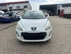 Weiß Gebraucht 2012 Peugeot 308 Access Kombi | 800 € (Teuer)
