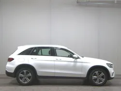 Weiss Gebraucht 2020 Mercedes GLC200 SUV | 24.680 €