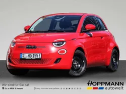 Colore esterno (red vr111/a) Neu 2025 Fiat 500e Red Kleinwagen | 38.490 €