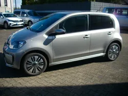 Silber Gebraucht 2022 VW e-up! Style Kleinwagen | 21.650 € (Teuer)