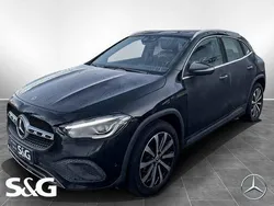 Schwarz Gebraucht 2020 Mercedes GLA200 SUV | 31.477 € (Fairer Preis)