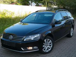 Schwarz Gebraucht 2012 VW Passat Comfortline Kombi | 4.799 € (Guter Preis)