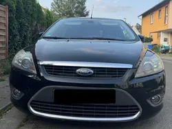 Schwarz Gebraucht 2009 Ford Focus Titanium Limousine | 4.400 € (Fairer Preis)