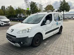Weiß Gebraucht 2010 Peugeot Partner Tendance Van / Kleinbus | 1.890 € (Fairer Preis)