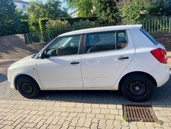 Weiß Gebraucht 2014 Skoda Fabia Cool Edition Kleinwagen | 3.500 € (Superpreis)