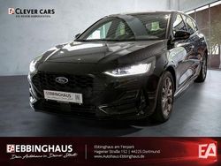 Schwarz Gebraucht 2022 Ford Focus ST-Line Limousine | 17.999 € (Guter Preis)