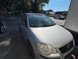 Silber Gebraucht 2005 VW Polo Kleinwagen | 800 € (Fairer Preis)