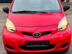 Rot Gebraucht 2009 Toyota Aygo Kleinwagen | 1.950 € (Guter Preis)