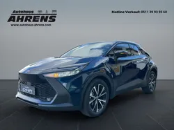 Midnight teal metallic/schwarz Neu 2024 Toyota C-HR Team SUV | 35.900 € (Fairer Preis)