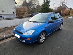 Blau Gebraucht 1999 Ford Focus Limousine | 800 € (Guter Preis)