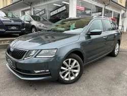 Quarzgrau metallic Gebraucht 2020 Skoda Octavia Kombi | 18.490 € (Superpreis)