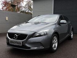Grau Gebraucht 2016 Volvo V40 Kinetic Kombi | 13.999 €