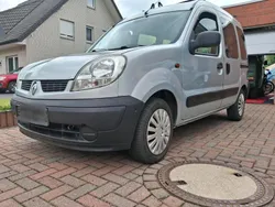 Grau Gebraucht 2003 Renault Kangoo R.S. Van / Kleinbus | 2.300 € (Etwas zu teuer)
