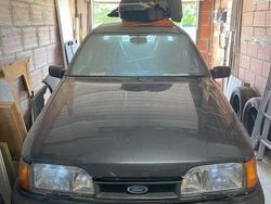 Grau Gebraucht 1991 Ford Sierra Limousine | 30.000 €