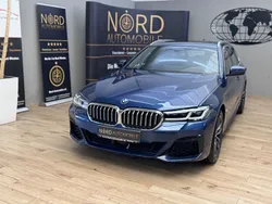 Phytonicblau metallic (metallic) Gebraucht 2021 BMW 530e M Sport Kombi | 36.979 € (Etwas zu teuer)