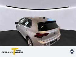 Silber Gebraucht 2023 VW Golf VIII Life Limousine | 24.870 € (Guter Preis)