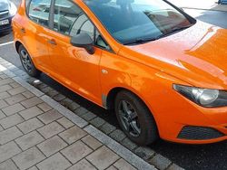 Orange Gebraucht 2009 Seat Ibiza Limousine | 3.715 € (Teuer)
