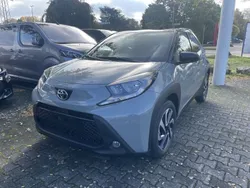 Grau Neu 2024 Toyota Aygo Team Kleinwagen | 18.880 €