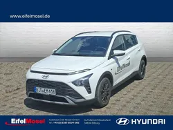 Weiß Gebraucht 2023 Hyundai Bayon Trend SUV | 17.890 € (Fairer Preis)