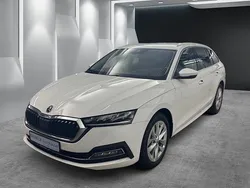 Candyweiss Gebraucht 2023 Skoda Octavia Style Kombi | 26.850 € (Fairer Preis)