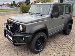 Grau Gebraucht 2023 Suzuki Jimny SUV | 32.900 € (Fairer Preis)