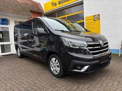 Schwarz Gebraucht 2024 Renault Trafic Van / Kleinbus | 36.980 € (Fairer Preis)